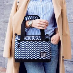 Brisby 4 Laags Geïsoleerde Koeltas - Lunchtas 10 Liter - Zigzag Blauw -Buiten Kamperen 1200x1200 104