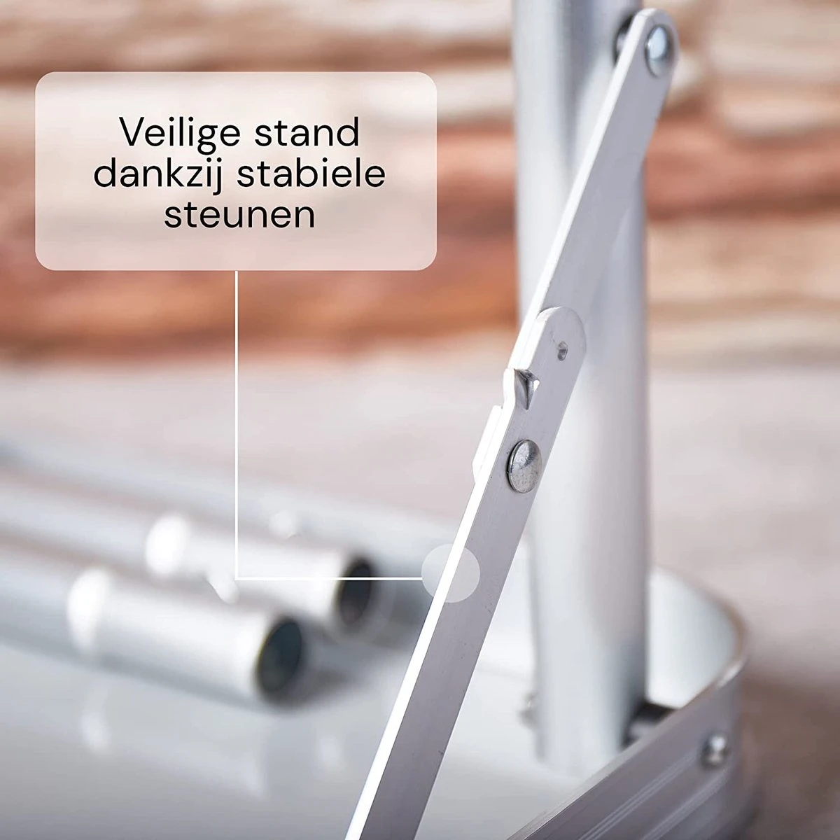 Liivo Aluminium Inklapbare Tafel - Campeertafel 75x55x60cm 6 Liivo Aluminium Inklapbare Tafel - Campeertafel 75x55x60cm - Afbeelding 4