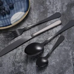 SMILON Bestekset In Koffer Zwart - 16 Delig Messen Vorken Lepels Voor 4 Personen - Camping - Ideaal Voor Reizen, Kamperen, Thuis 7 SMILON Bestekset In Koffer Zwart - 16 Delig Messen Vorken Lepels Voor 4 Personen - Camping - Ideaal Voor Reizen, Kamperen, Thuis -Buiten Kamperen 1200x1200 641