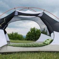 TRVLMORE Slaapmat - Zelfopblazend - 1 Persoons - Ingebouwde Pomp En Kussen - Groen 21 TRVLMORE Slaapmat - Zelfopblazend - 1 Persoons - Ingebouwde Pomp En Kussen - Groen -Buiten Kamperen 1200x1200 761