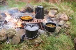 ESSCHERT DESIGN Pannenset Kampvuur - 4 Delig - Outdoor - Metaal 31 ESSCHERT DESIGN Pannenset Kampvuur - 4 Delig - Outdoor - Metaal -Buiten Kamperen 1200x799 37