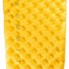 Sea To Summit UltraLight Large - Opblaasbare Slaapmat - 5cm - 495g - Geel 2 Sea To Summit UltraLight Large - Opblaasbare Slaapmat - 5cm - 495g - Geel -Buiten Kamperen 365x1200