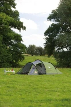 Coleman Tasman 3 Tunneltent - 3-Persoons - Groen 14 Coleman Tasman 3 Tunneltent - 3-Persoons - Groen -Buiten Kamperen 800x1200 19